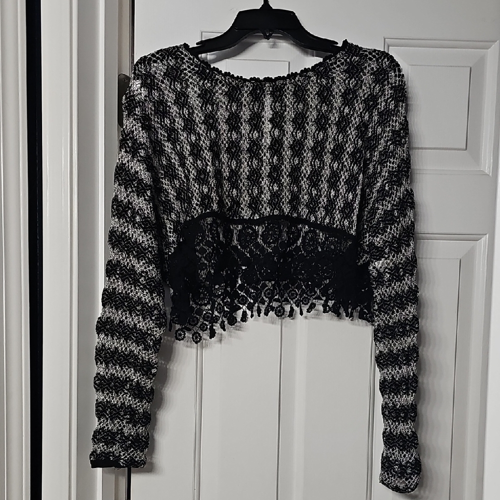 Free Peoople Chic Black and White Lace Cropped Sweater
